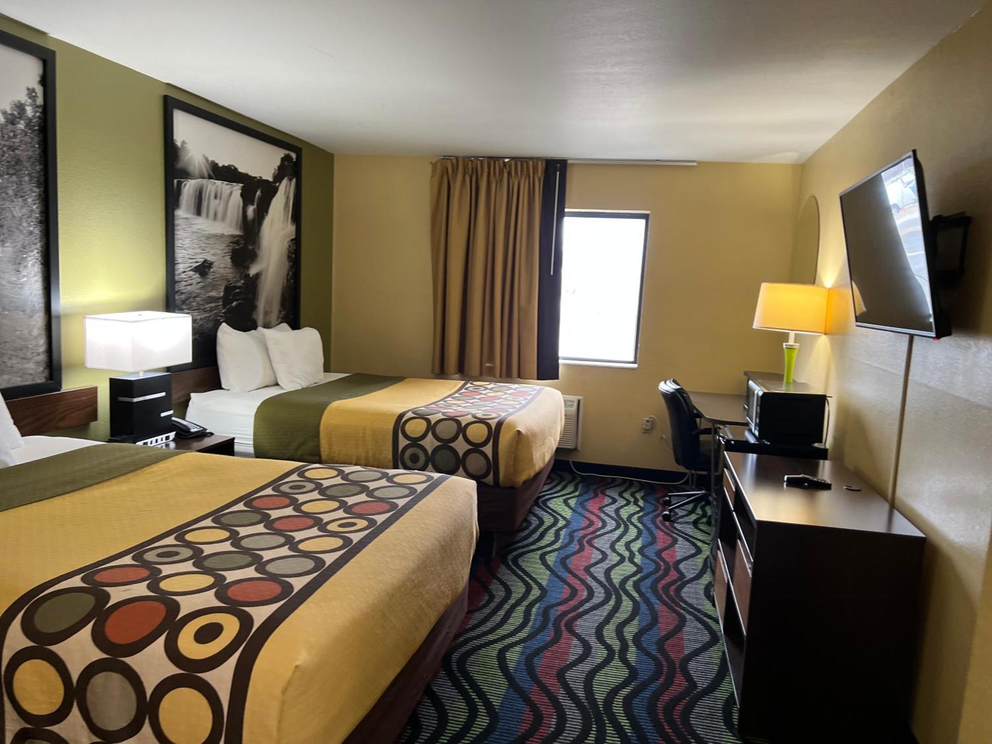 Hotel Super 8 By Wyndham Farmington Exterior foto